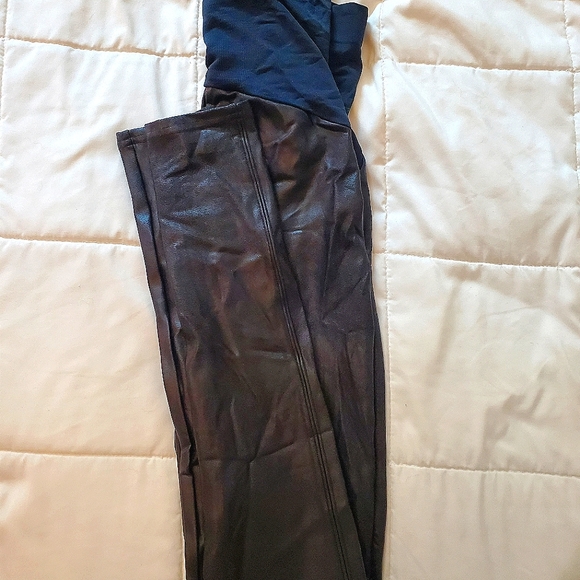 SPANX Pants - Spanx vegan leather Mama leggings (maternity)